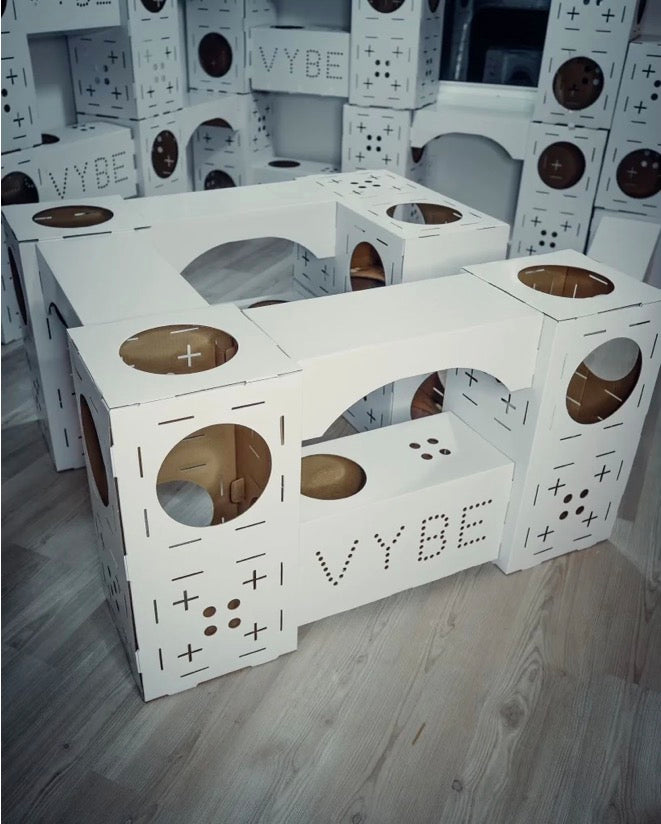 Vybe Cats: FELINE FORTRESS – ZenByCat